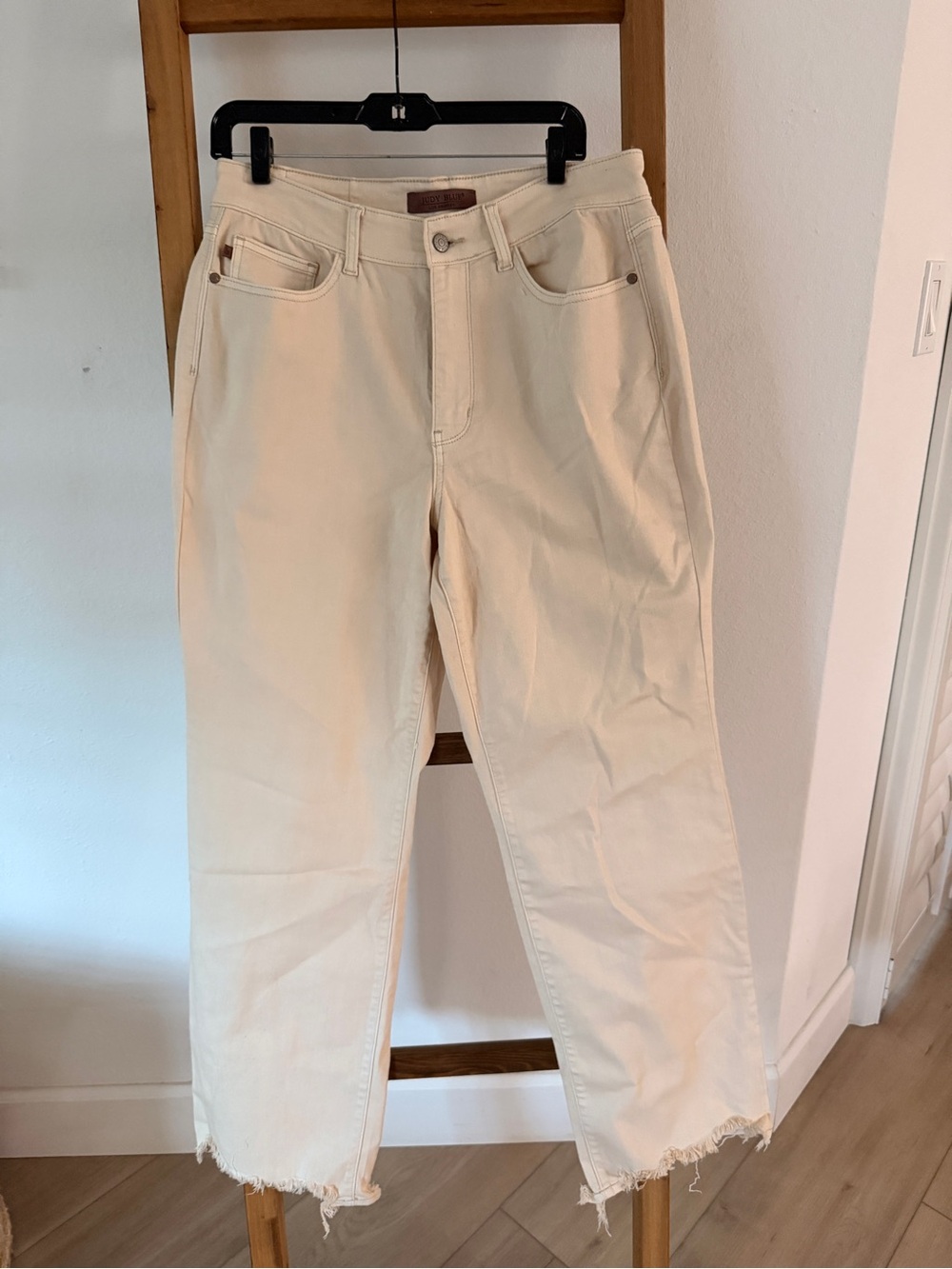 Judy blue Women's Cream High-Rise Straight Leg Jeans